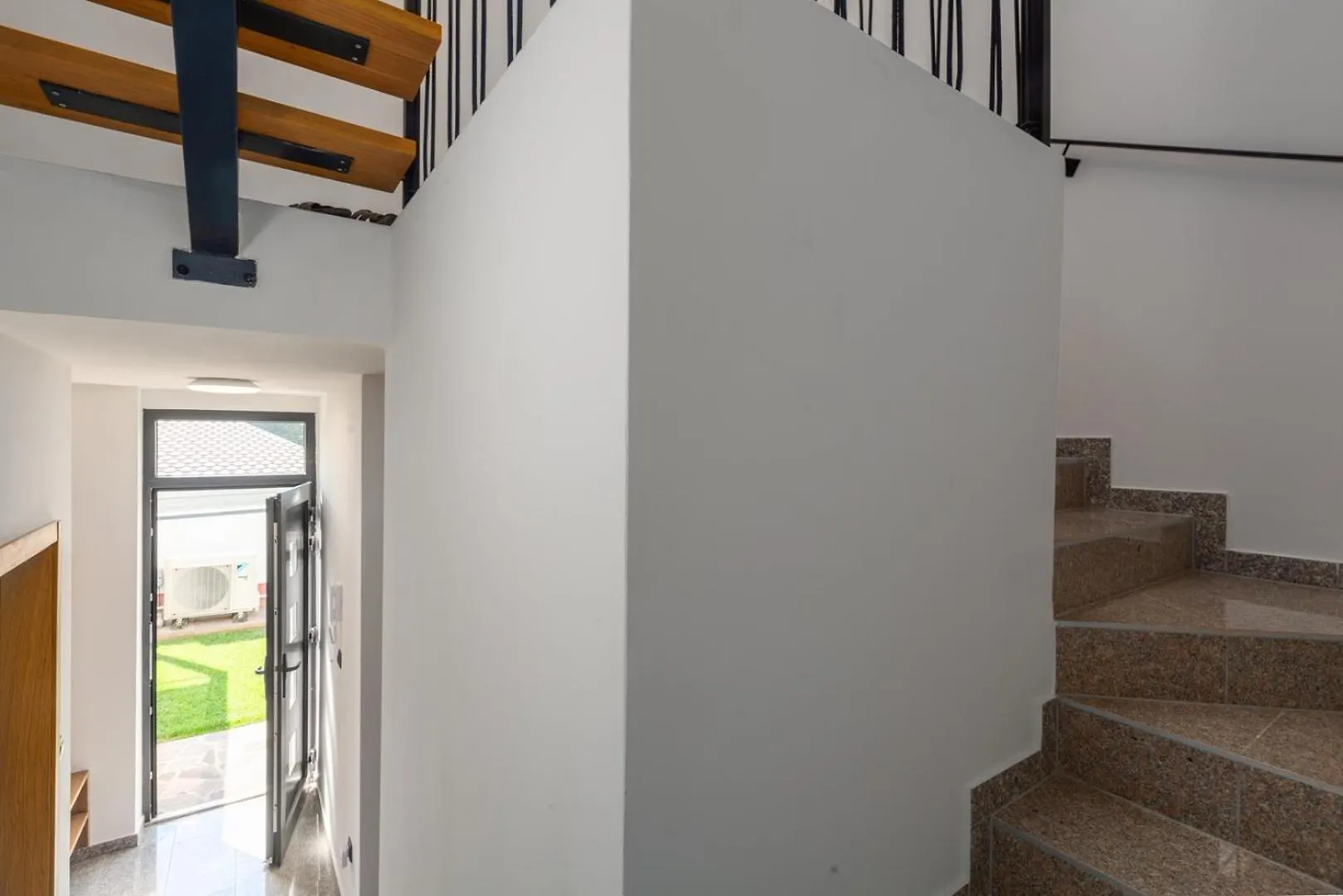סבודרייה Villa Tina With Pool