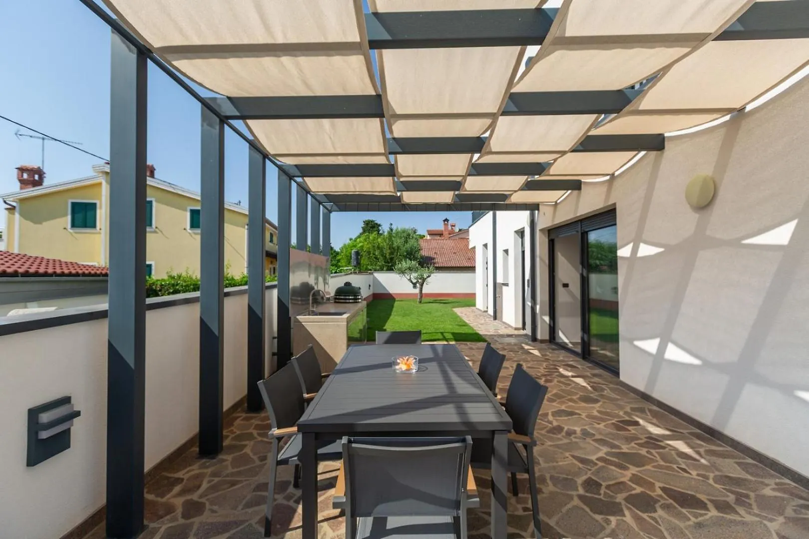 סבודרייה Villa Tina With Pool