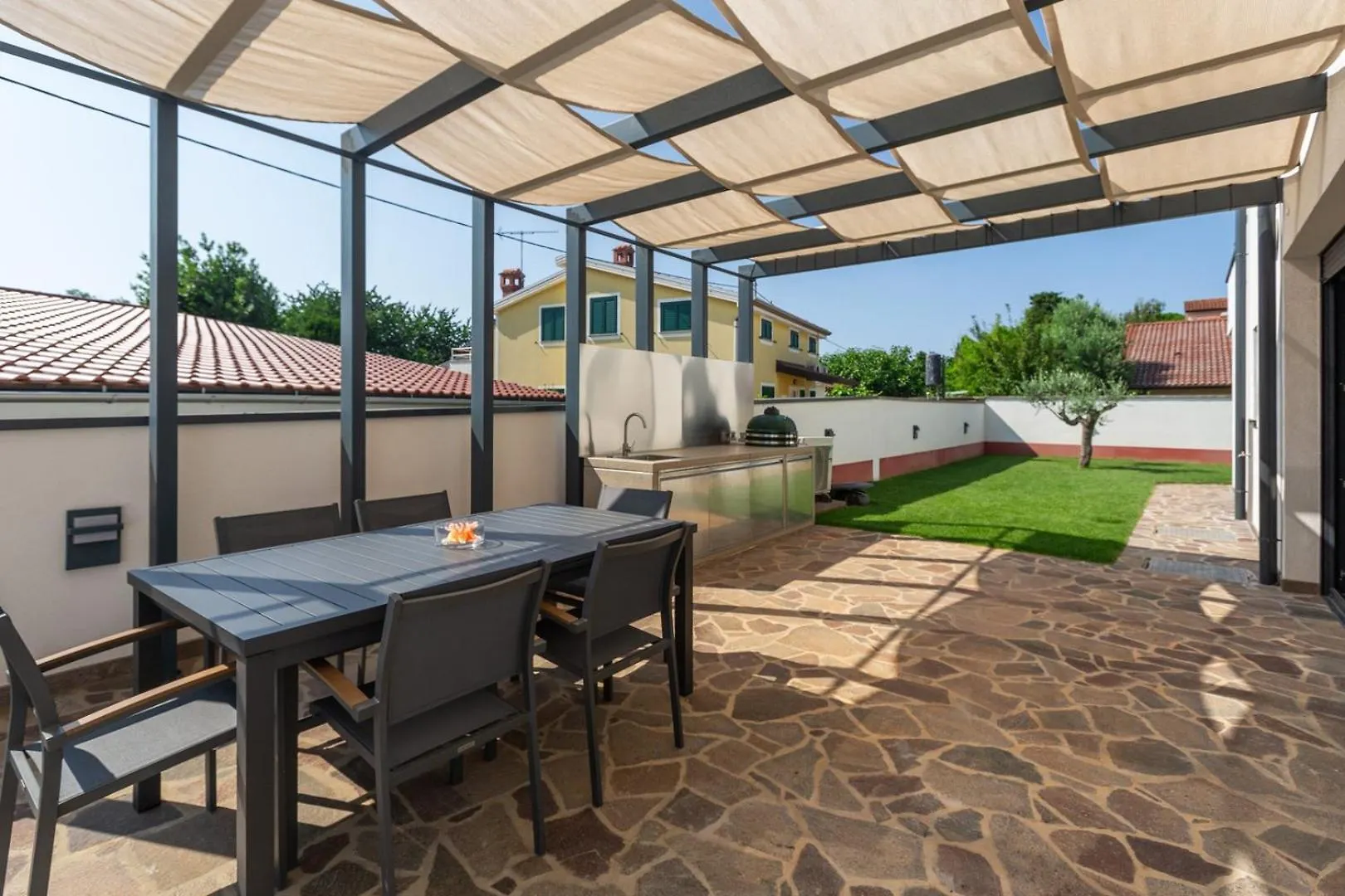 סבודרייה Villa Tina With Pool 0*,